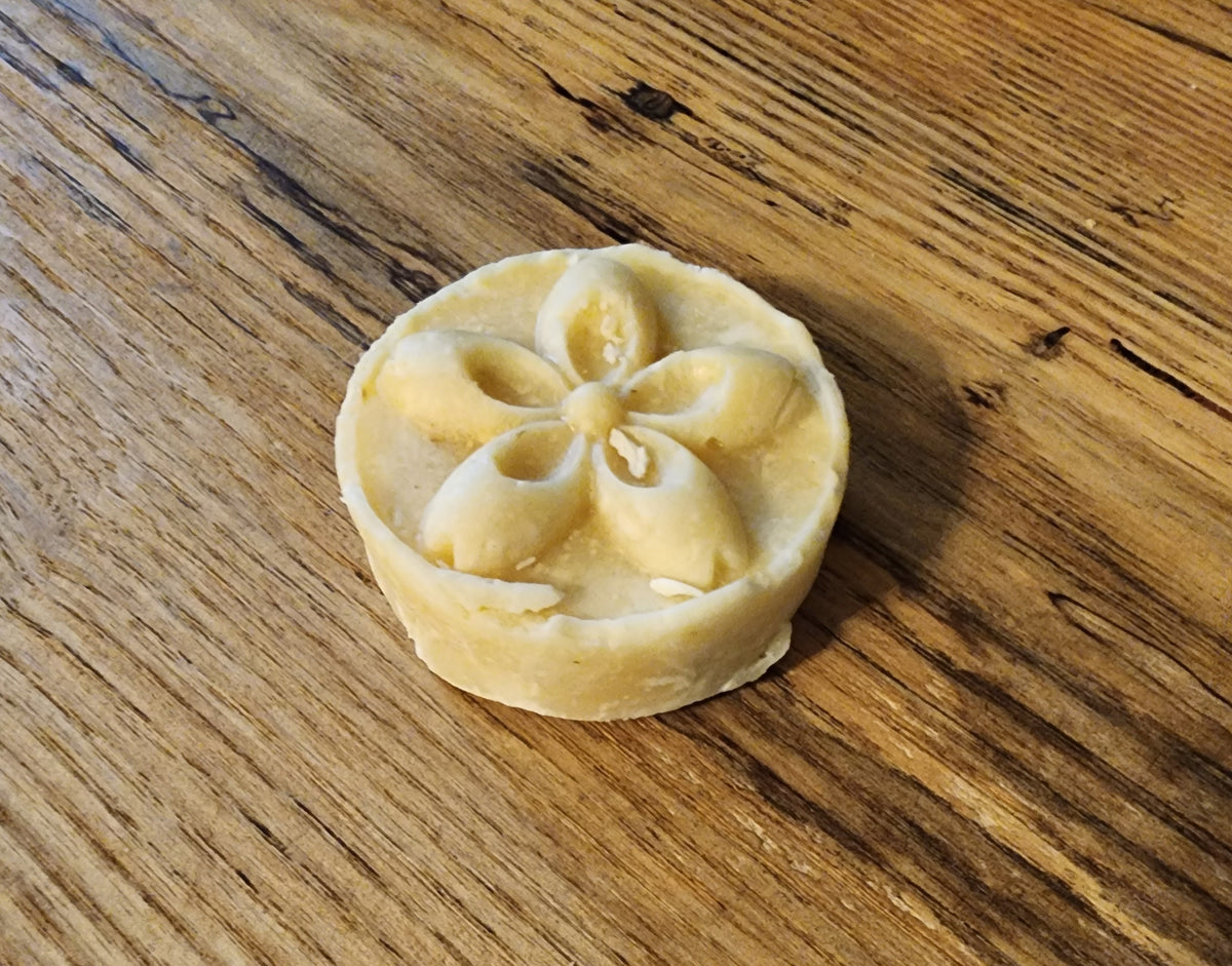 Chamomile & Manuka Honey Bar